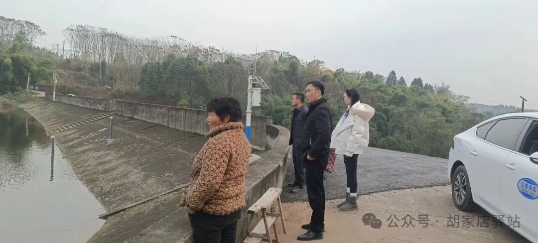 集益镇巡查战斗水库水质和环境卫生情况